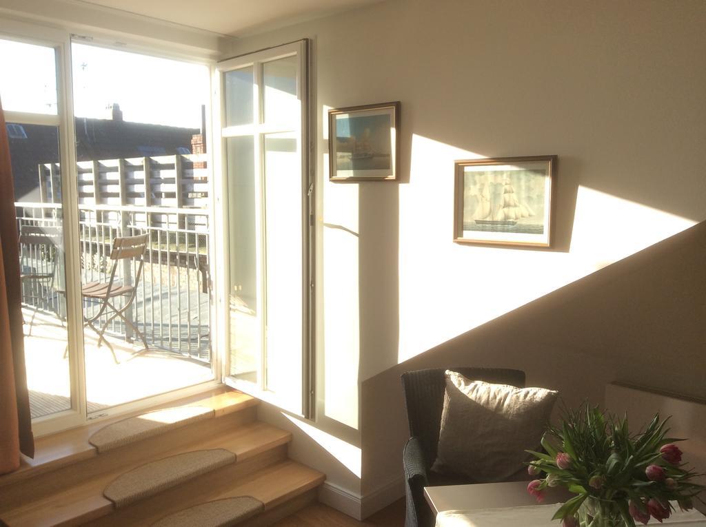 Aparthotel Hugos Haus&Berthas Haus Eckernförde Zimmer foto